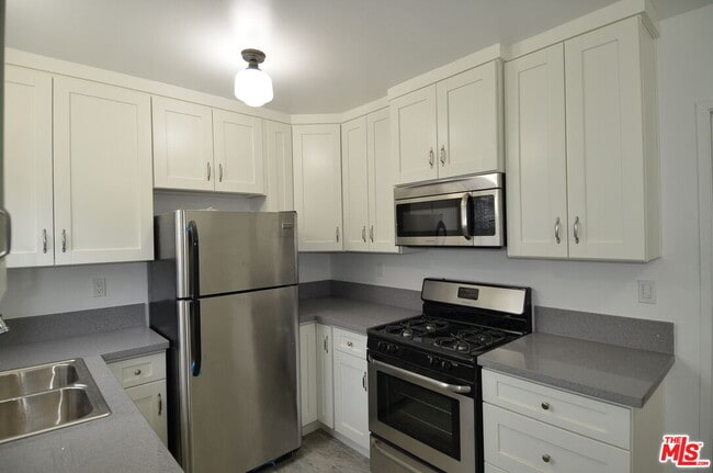 Photo - 6116 Overhill Dr Unit 6120