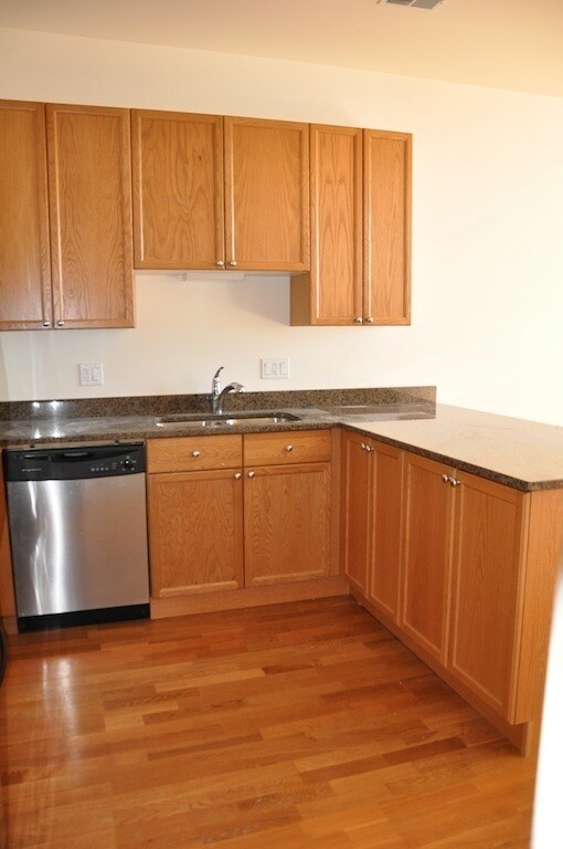 1464 S Michigan Ave Unit 2306