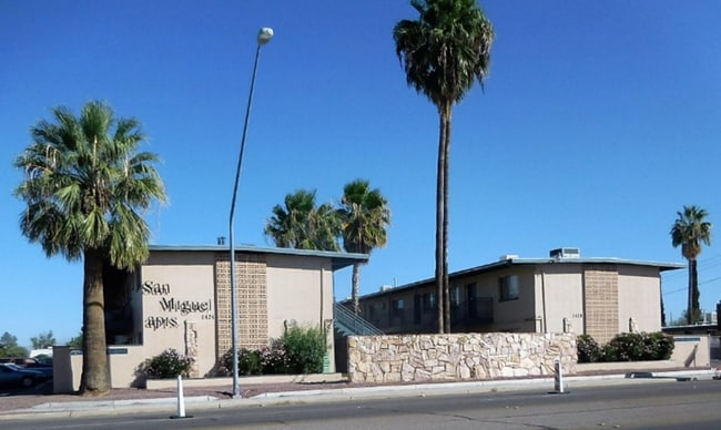 Photo - 731 Calvados Ave Unidad Apt B