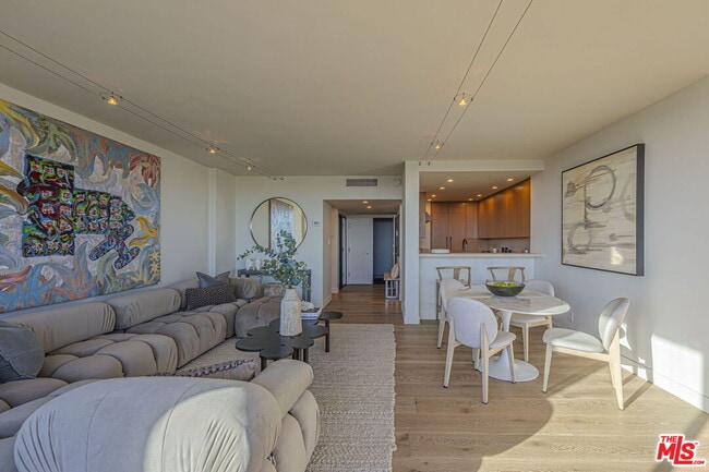 8787 Shoreham Dr Unit 508