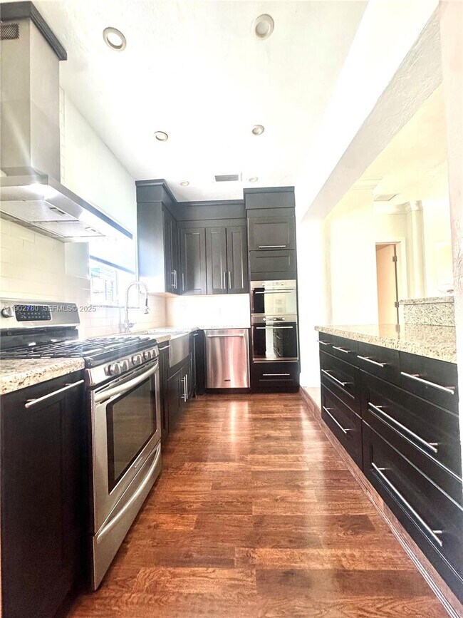 Photo - 1700 SW 16th Ter