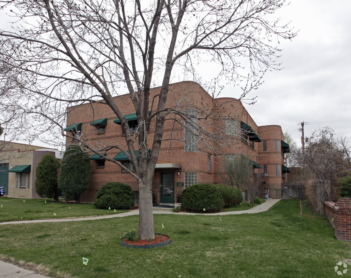 Photo - 1434-1438 Jasmine St Apartments