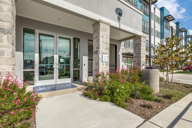 Photo - Vista at Everest