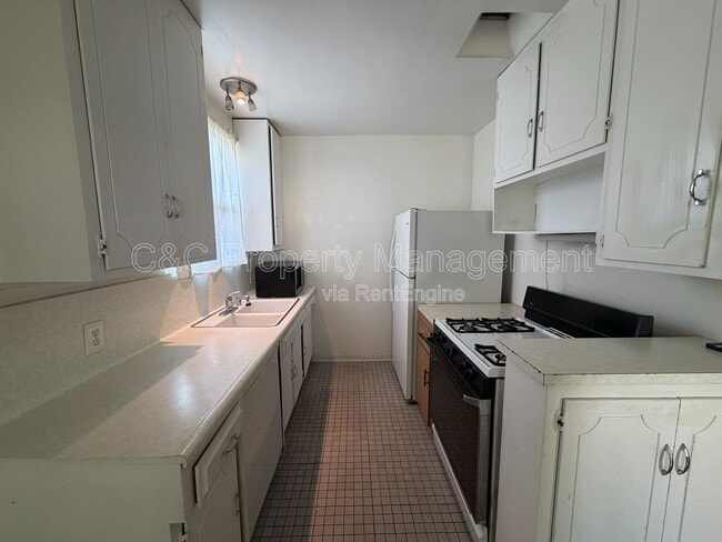 Photo - 3240 Del Vina St