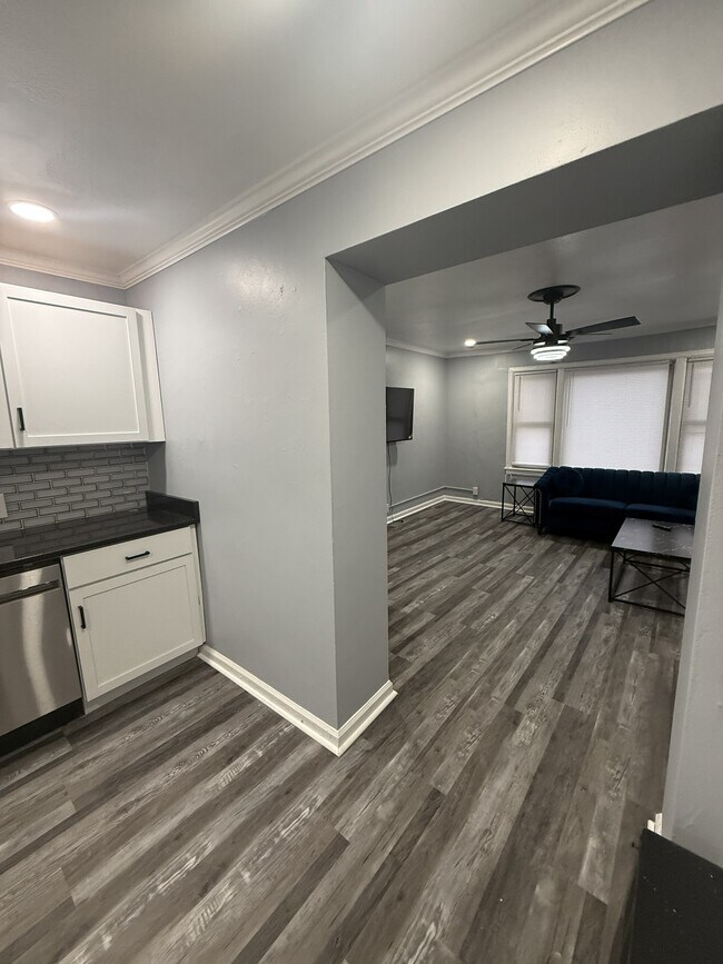 Paul Apartment Homes