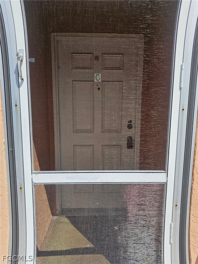 Photo - 3823 SE 11th Pl Unit 6