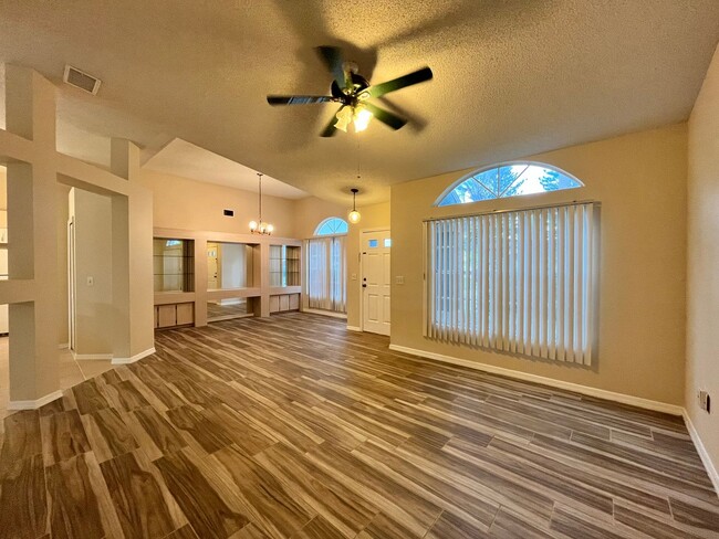 Photo - 3480 Fan Palm Blvd
