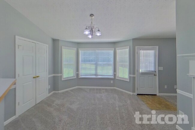 Photo - 65 Cranbrook Ct