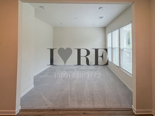 Photo - 357 Hockberry Ave