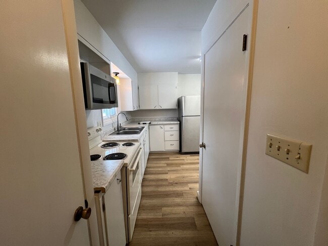 Photo - 1403/1405 Daley Avenue Unit 1403