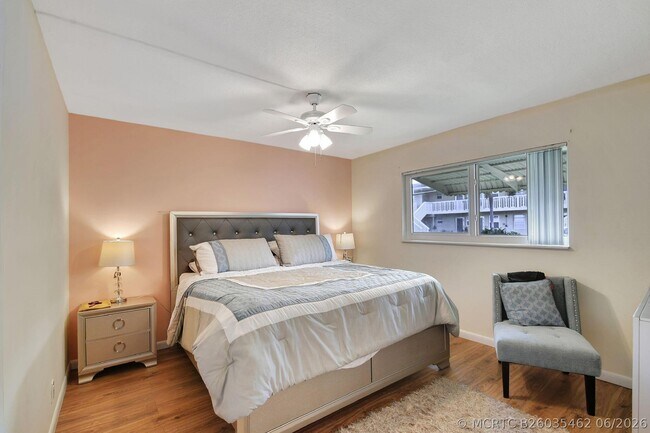 2121 NE 1st Ct Unidad 105