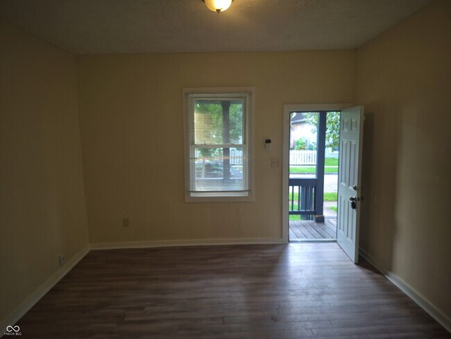 Photo - 328 N Elder Ave
