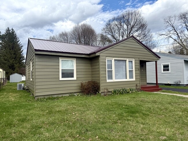 Photo - 30 Randall St