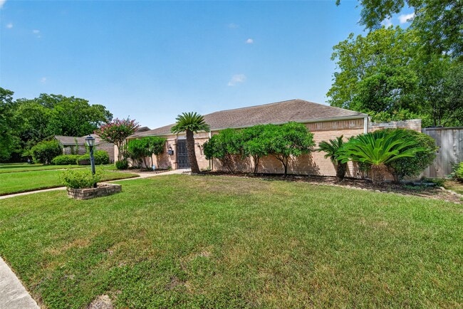 Photo - 6222 Creekbend Dr