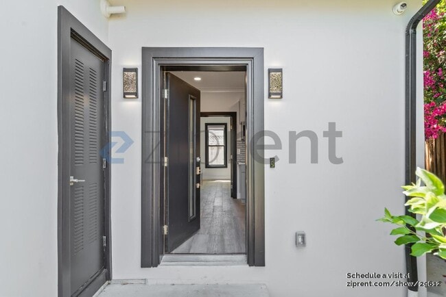 Photo - 6652 Clifford Ct