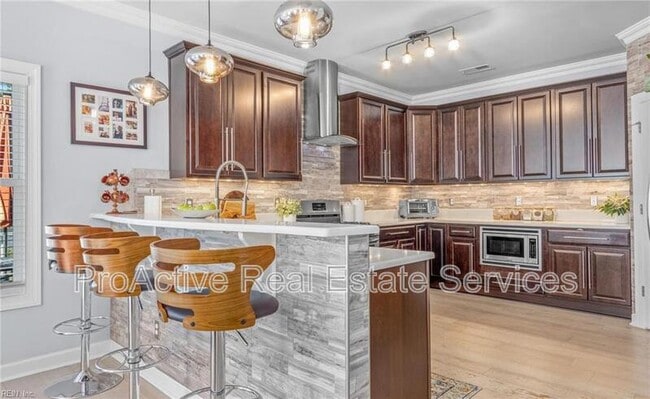 Photo - 9531 6th Bay St