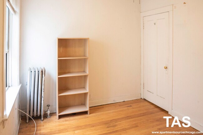 Photo - 5109 N Winchester Ave Unidad 2