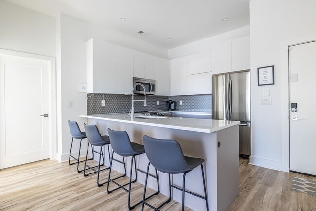 Photo - Top Floor 2bd/2ba Condo in East Atlanta, Perfect Roommate Setup!