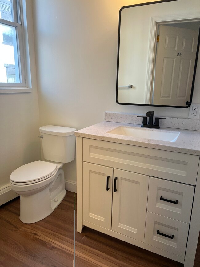 Photo - 405 Mill St Unidad #2