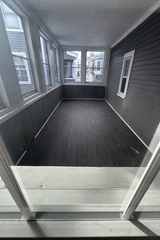 Photo - 17 S State St Unidad 201