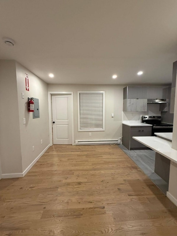 Photo - 356 S 6th St