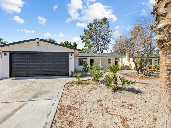 Fully Furnished 3 Bedroom 2 Bath - Single ... - Fully Furnished 3 Bedroom 2 Bath - Single ... House
