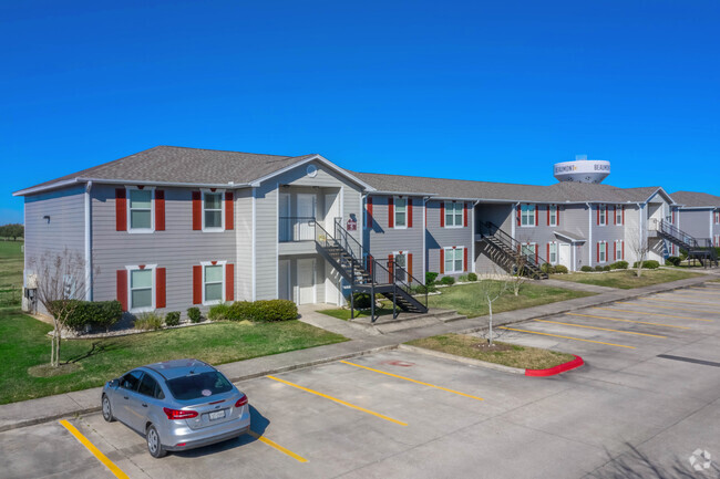 Cypress Bend - Cypress Bend Apartments