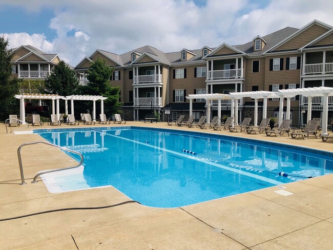 Photo - 3 Bedroom, Bonus Room and 3.5 Bathroom Townhome available in Suncrest Village- 04/03/2026 until t...