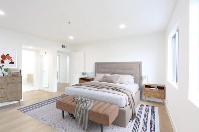 Photo - 16100 W Sunset Blvd