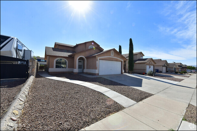 Building Photo - 11820 Mesquite Bush Dr Rental