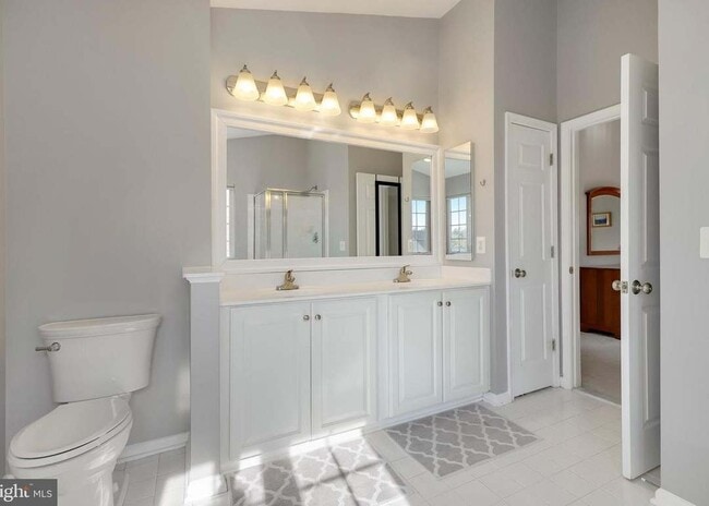 Photo - 6805 Rathbone Pl