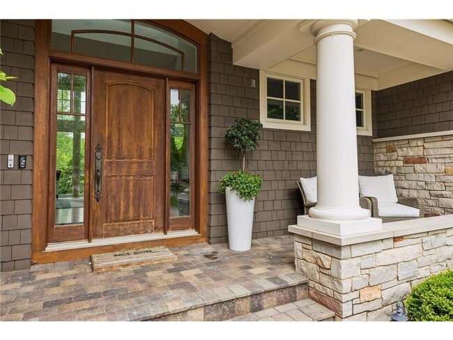Photo - 15700 Portico Dr