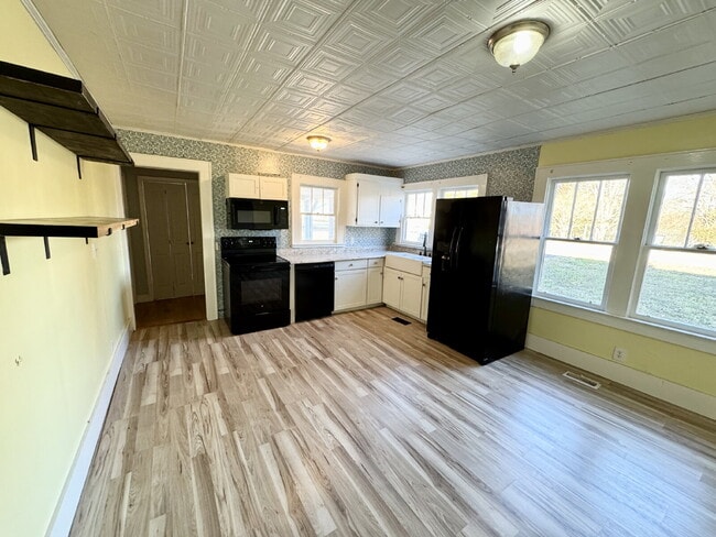 Photo - Charming 3-Bed, 2-Bath Home in Westminster...