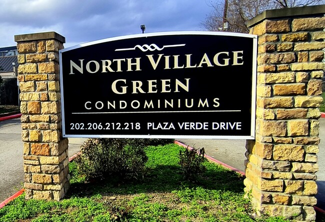 Photo - 218 Plaza Verde Dr