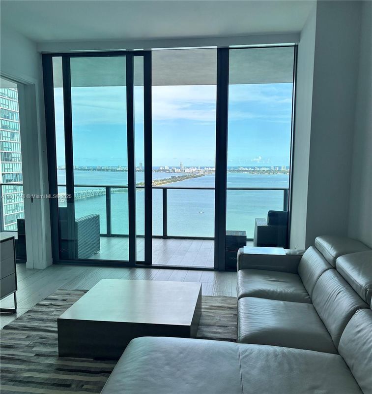 Photo - 480 NE 31st St