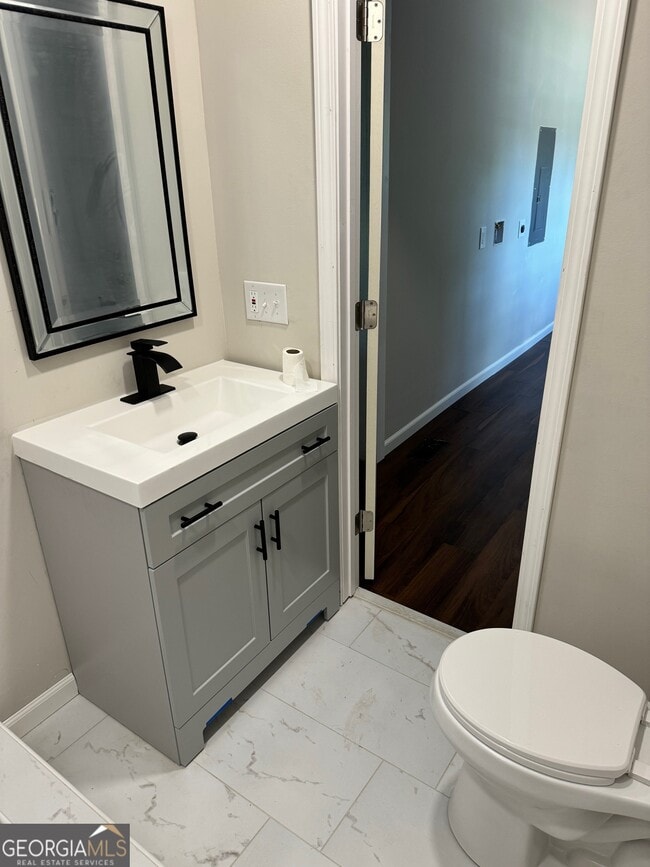 Photo - 18 S Broad St