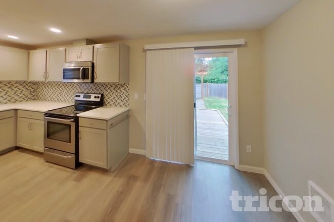2922 186th Pl NE