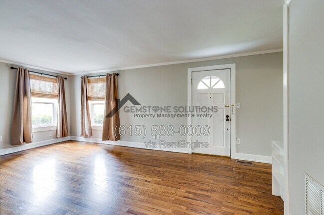 Photo - 715 Park Cir