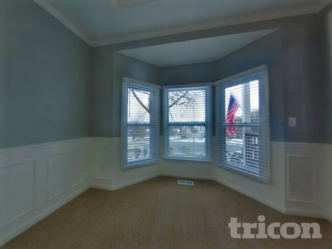 Photo - 302 E 123rd Terrace