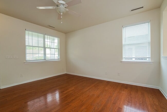 Photo - 618 Averasboro Dr