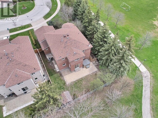 Photo - 11 Coldstream Crescent