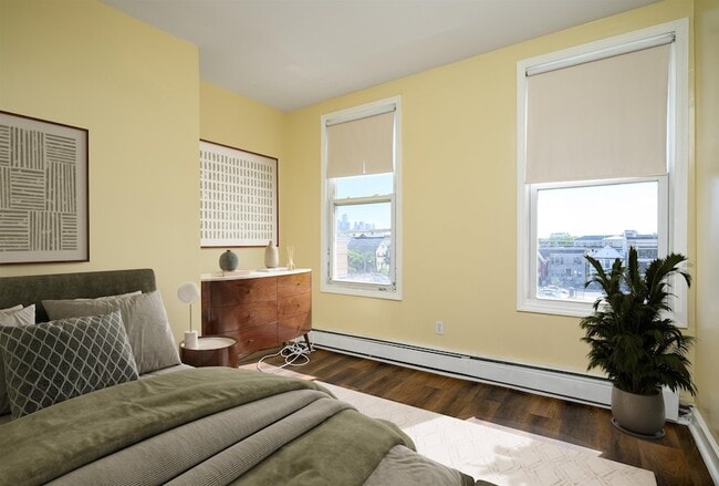 Photo - 135 Cambridge Ave