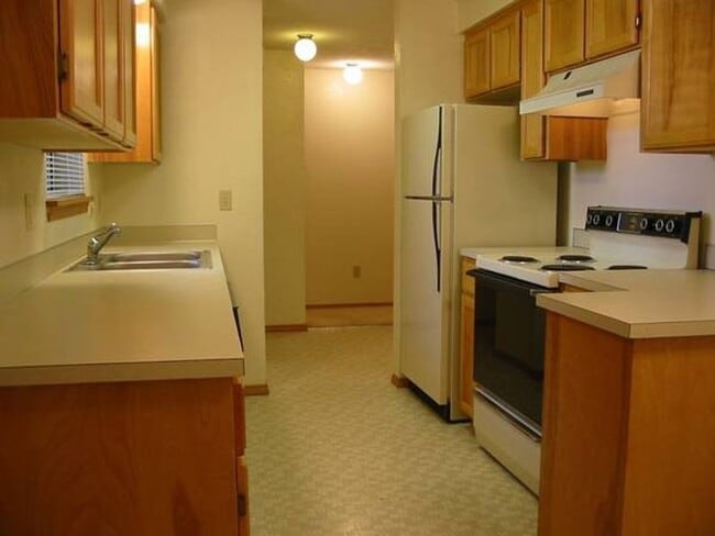 Building Photo - South Salem Neighborhood Rental