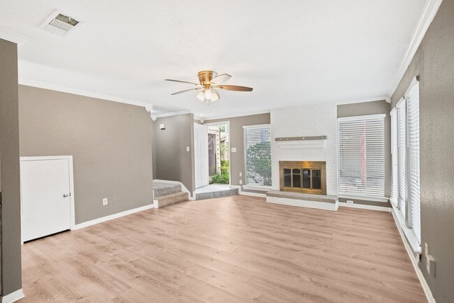 Photo - 7716 Challie Ln Unidad 7716
