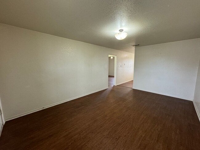 Photo - 3301 Barcelona Dr Unidad # C