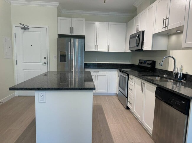 Photo - 11580 223 St Unit 203