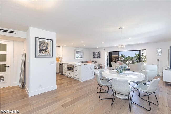 Photo - 2880 Gulf Shore Blvd N Unidad 509