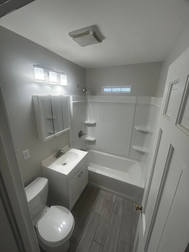 Photo - Charming 3 Bedroom, 2 Bathroom Home in Cuy...