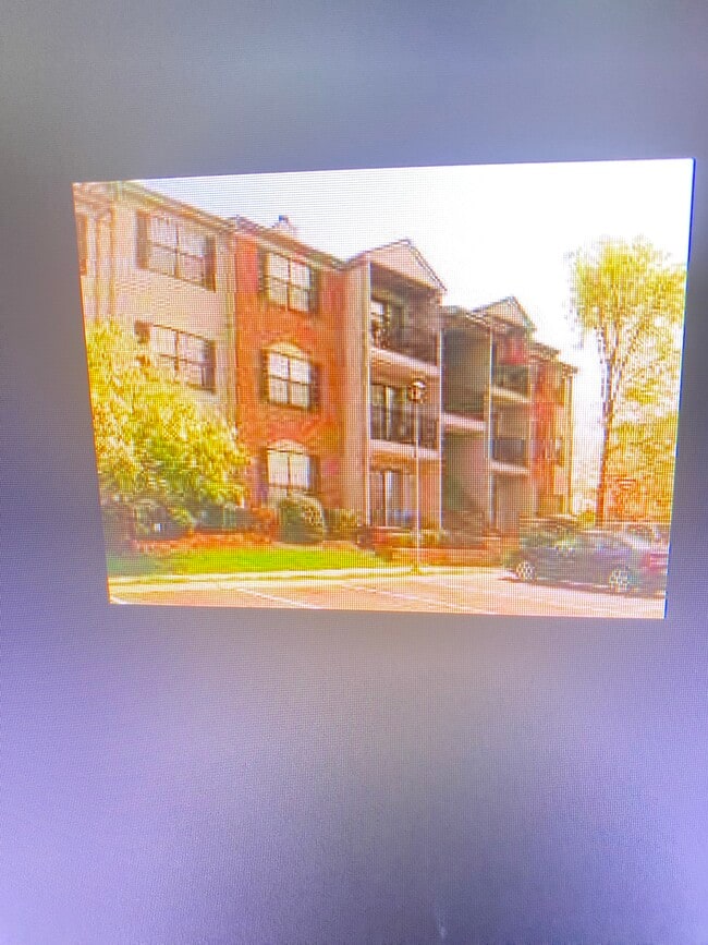 Society Hill, second floor - 17 Fisher Dr Unit 17 Fisher Drive