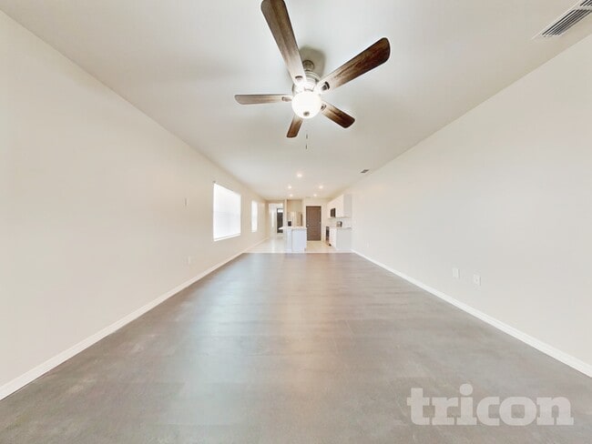 Photo - 4447 Blue Rock Dr